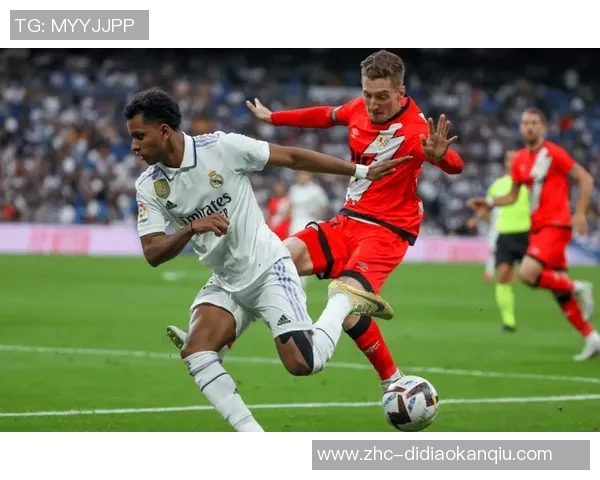 皇马客场连败形势严峻从榜首滑落至第二球队信心受挫